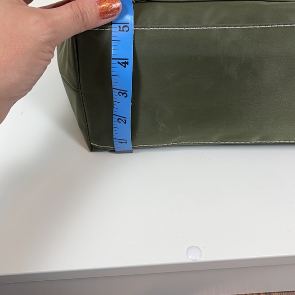 NWT Let’s Do Lunch Insulted Lunch Bag in Olive Green - Picture 9 of 9